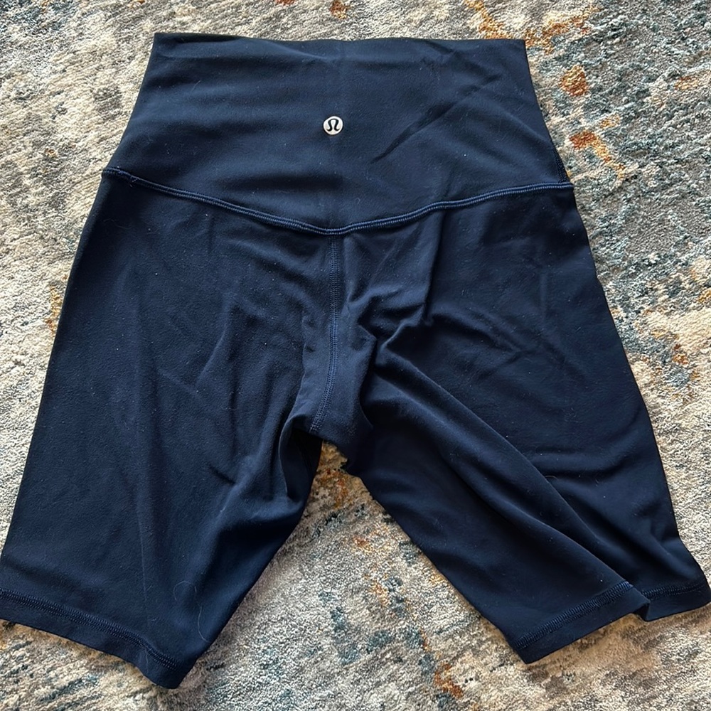 8 inch align biker shorts size 4. Slightly worn.
